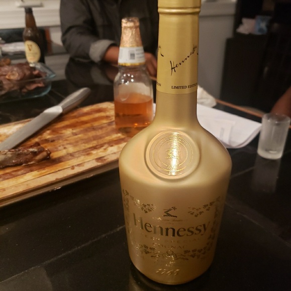 Meet your Posher, Charlotte - Picture 1 of 1